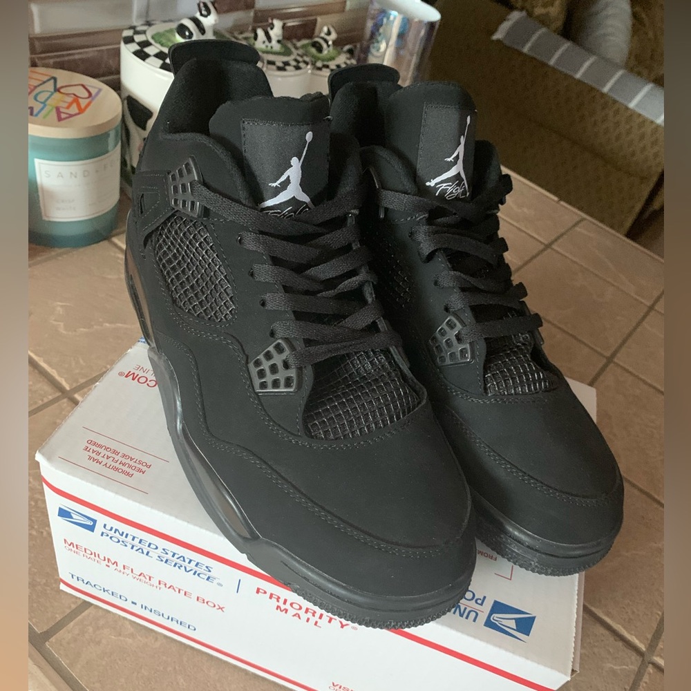 Jordan 4s